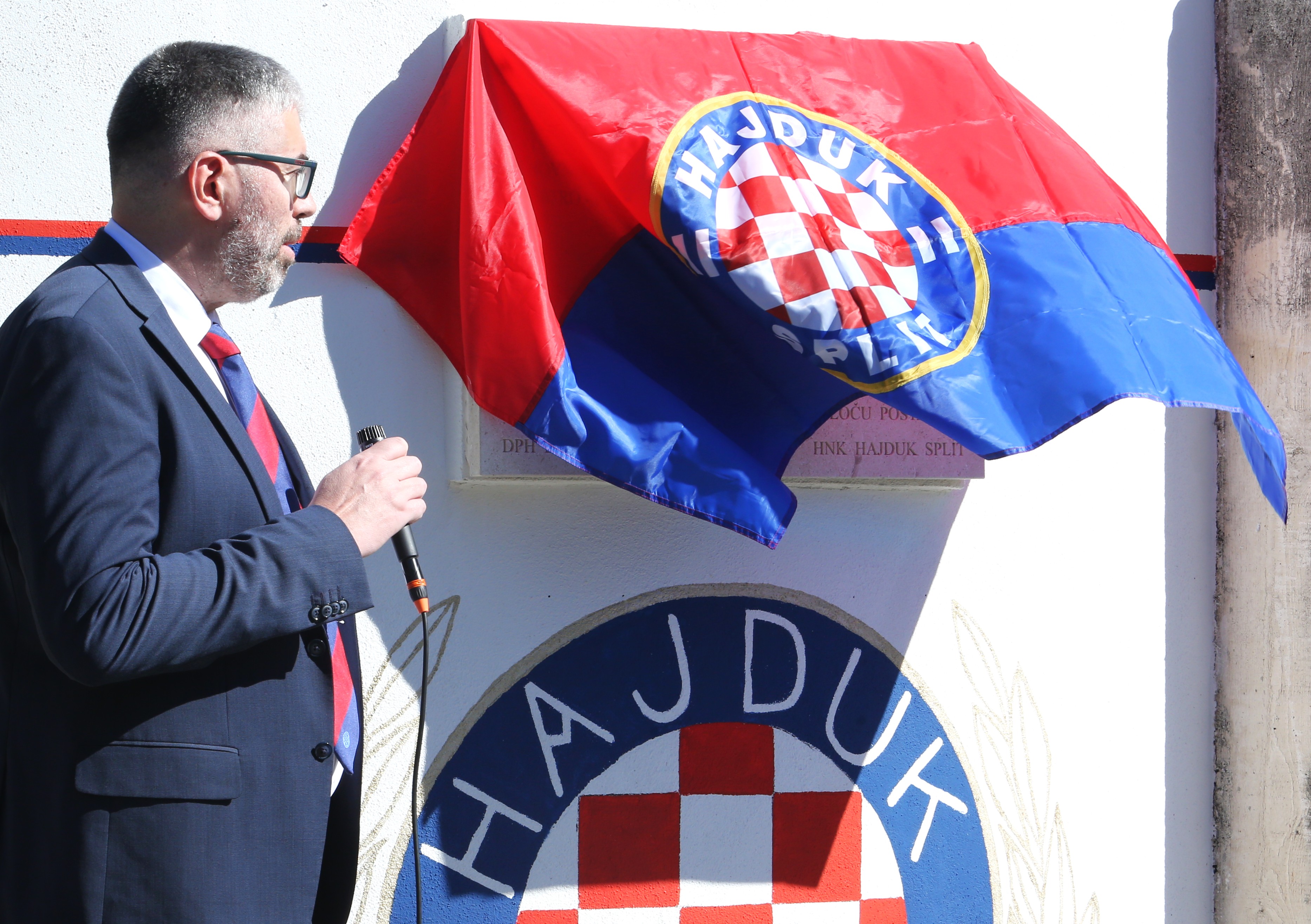 U Dubrovniku svečano otkrivena spomen ploča Niku Nardelliju